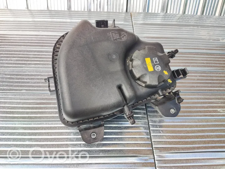 BMW 5 G30 G31 Serbatoio di compensazione del liquido refrigerante/vaschetta 8607137