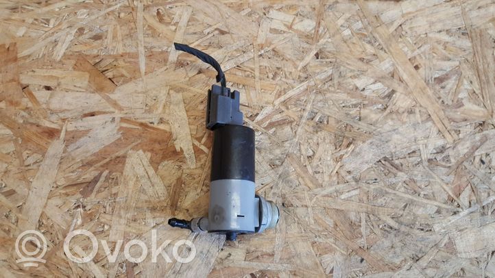 Volvo S90, V90 Headlight washer pump 1019873001