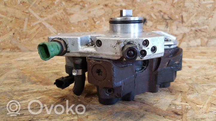 Volvo XC70 Pompe d'injection de carburant à haute pression 8692521