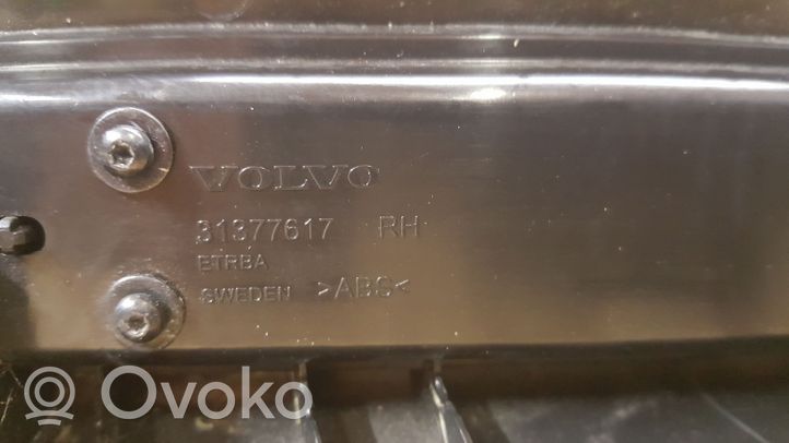 Volvo S90, V90 Etuoven kynnyksen suojalista 31377617