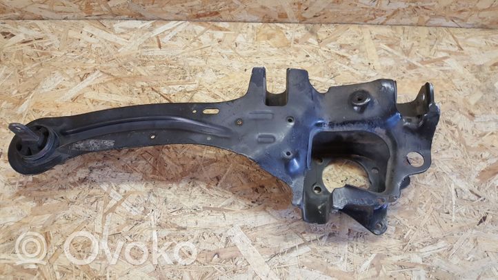 Volvo V40 Pivot de moyeu arrière 2121525049