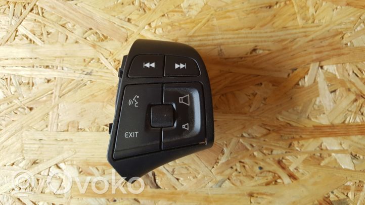 Volvo XC60 Boutons / interrupteurs volant 31334463
