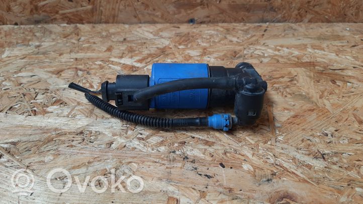 Volvo V60 Windscreen/windshield washer pump AV6113K082AA