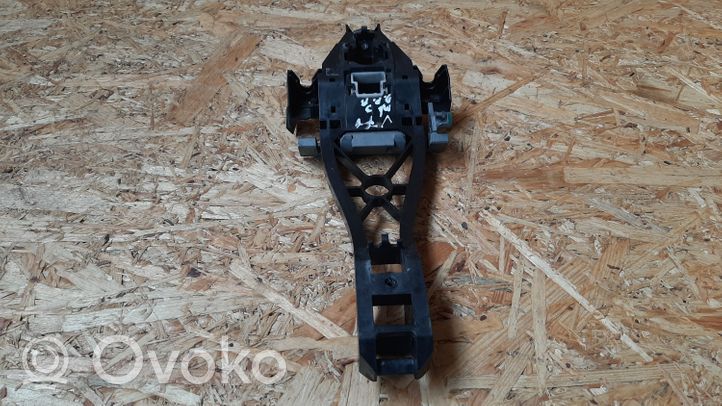 Volvo V70 Front door exterior handle/bracket 30784203