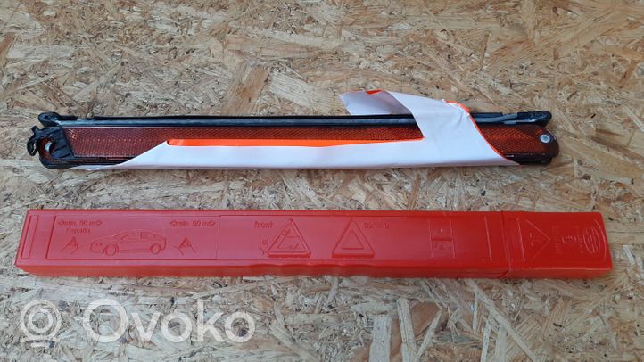 Volvo V40 Triangle d'avertissement 27R033996