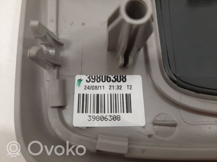 Volvo V60 Światło fotela przedniego 39800318