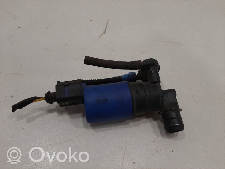 Volvo V60 Headlight washer pump AV6113K082AA