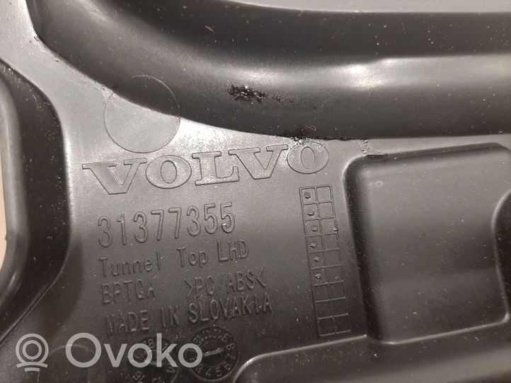 Volvo S90, V90 Hansikaslokeron koristelista 31377355