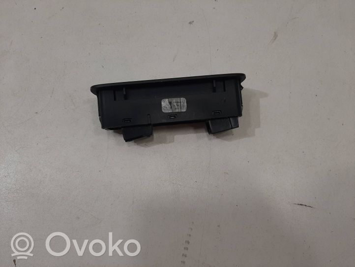 Volvo S90, V90 Istuimen säädön kytkin 31394150