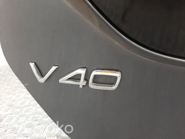 Volvo V40 Takaluukun/tavaratilan kansi 