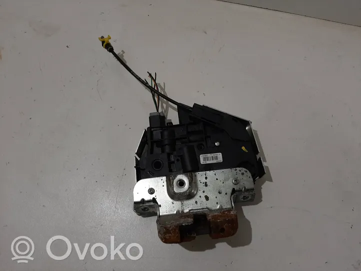 Volvo V70 Aizmugurējā pārsega slēdzene 31253447