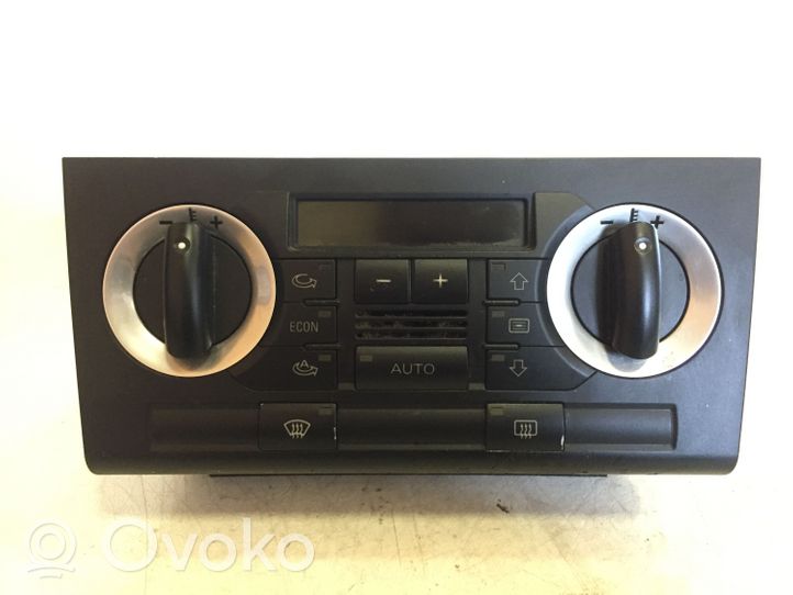 Audi A3 S3 8P Climate control unit 8P0820043D