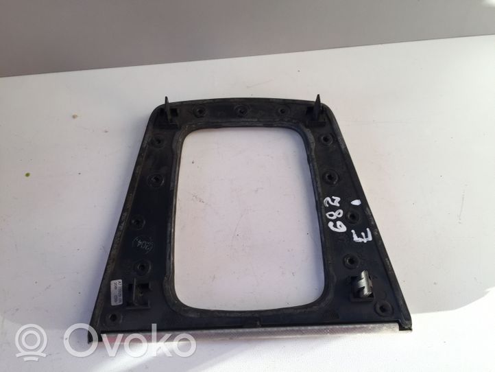 Audi A4 S4 B7 8E 8H Rivestimento in plastica cornice della leva del cambio 8E0864261