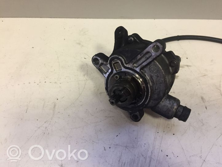 Volvo V70 Alipainepumppu 30677904