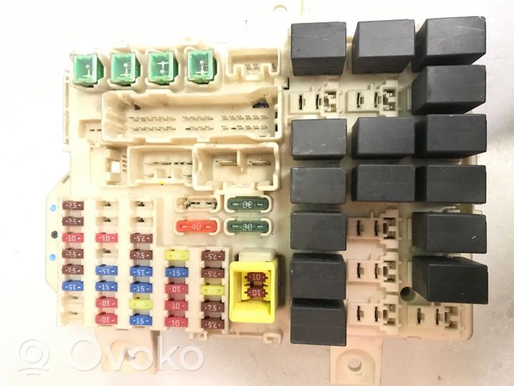 Mitsubishi Colt Fuse module 8637A168