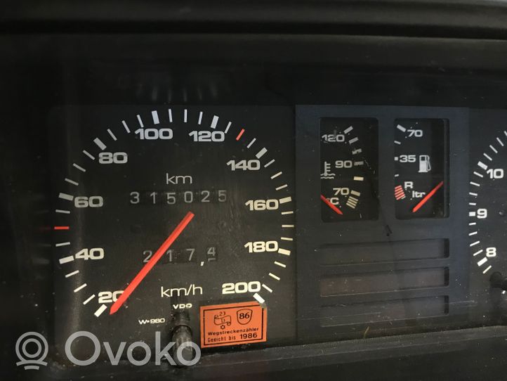 Audi 80 90 B2 Tachimetro (quadro strumenti) 81117434