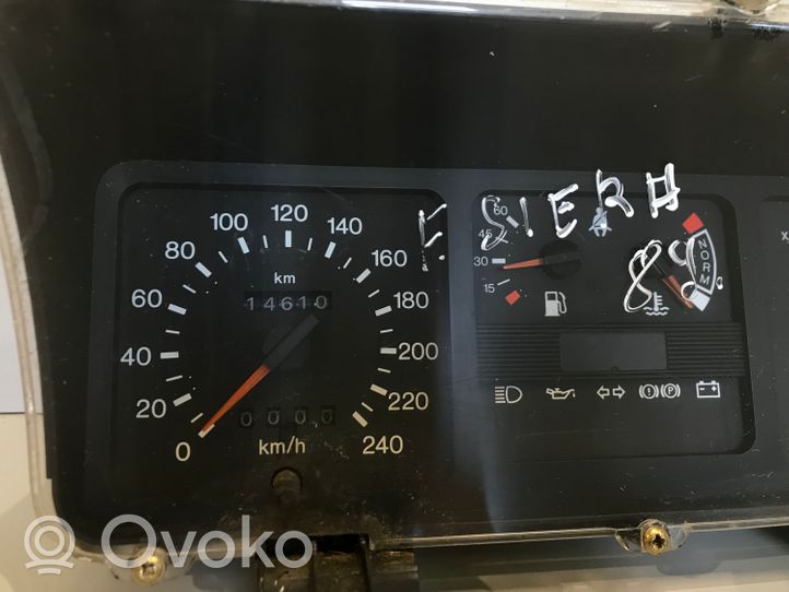 Ford Sierra Geschwindigkeitsmesser Cockpit 87BB10841CA