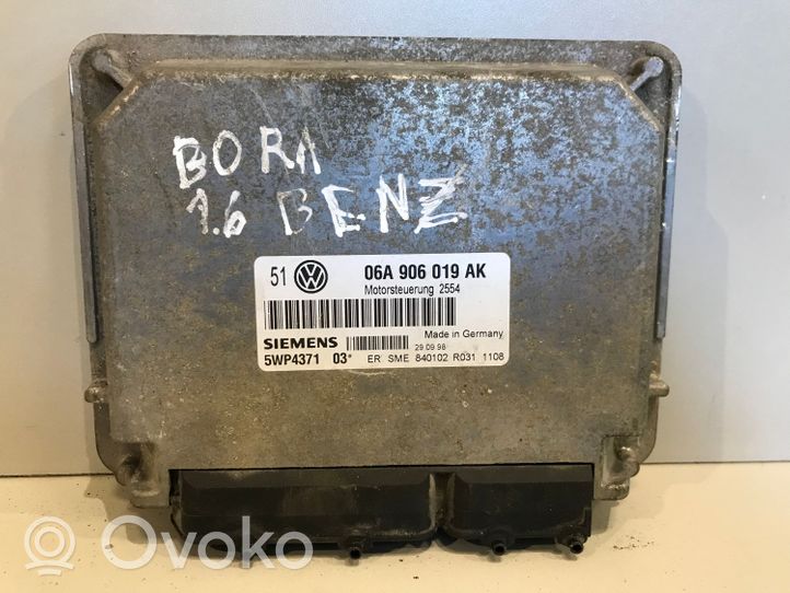 Volkswagen Bora Moottorin ohjainlaite/moduuli 06A906019AK