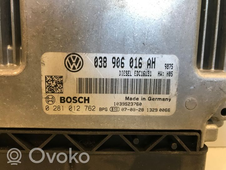 Volkswagen Transporter - Caravelle T5 Sterownik / Moduł ECU 038906016AH