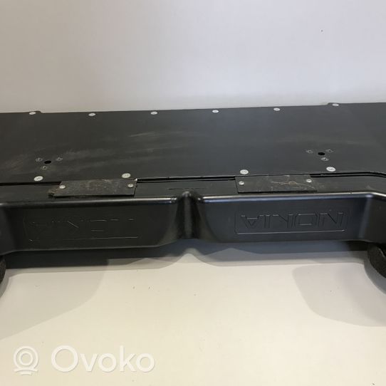 BMW 5 E39 Subwoofer-bassokaiutin 65138360789