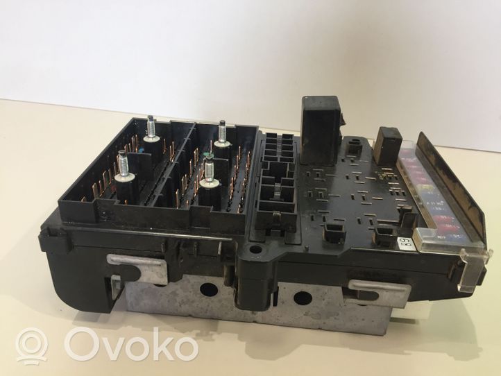 Chrysler Voyager Module de fusibles 04686487AD216902U8V