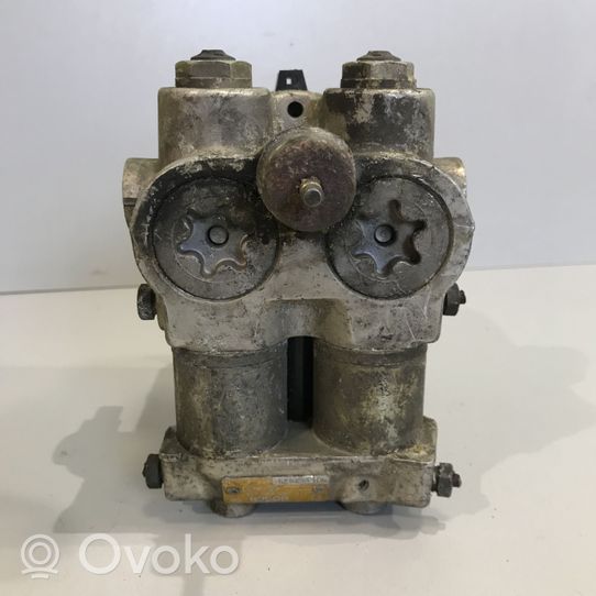 Audi 80 90 B3 ABS Pump 0265200010