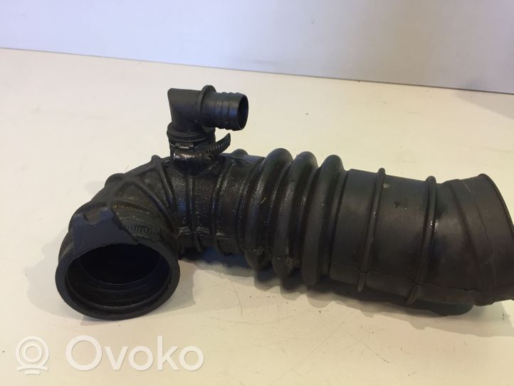 Audi 100 200 5000 C3 Tube d'admission d'air 046145747A