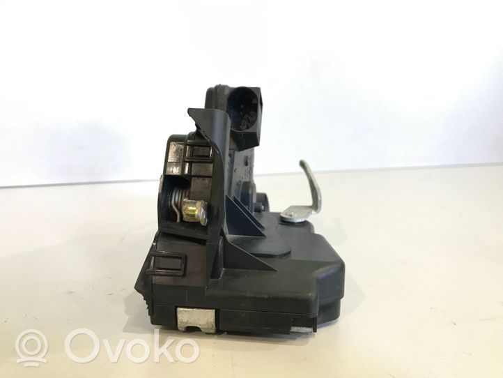 BMW 3 E46 Front door lock 8196031