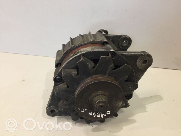 Opel Omega A Generator/alternator 