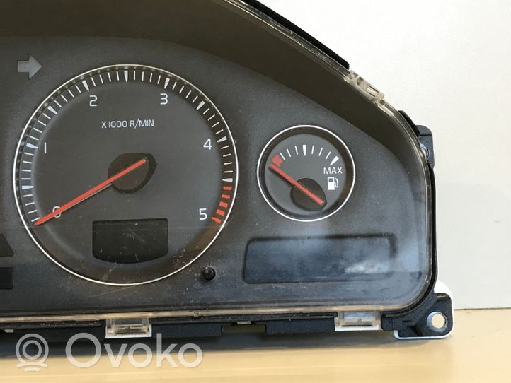 Volvo S60 Speedometer (instrument cluster) 30682277
