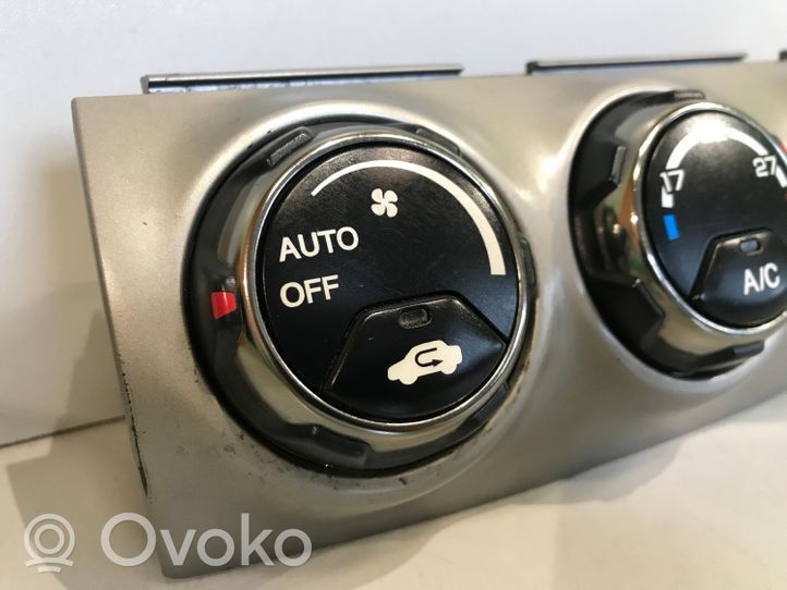 Honda CR-V Panel klimatyzacji D026Z