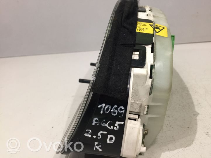 Audi A6 S6 C5 4B Compteur de vitesse tableau de bord 4B0919860E