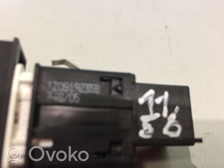 Skoda Octavia Mk2 (1Z) Passenger airbag on/off switch 1Z0919235B