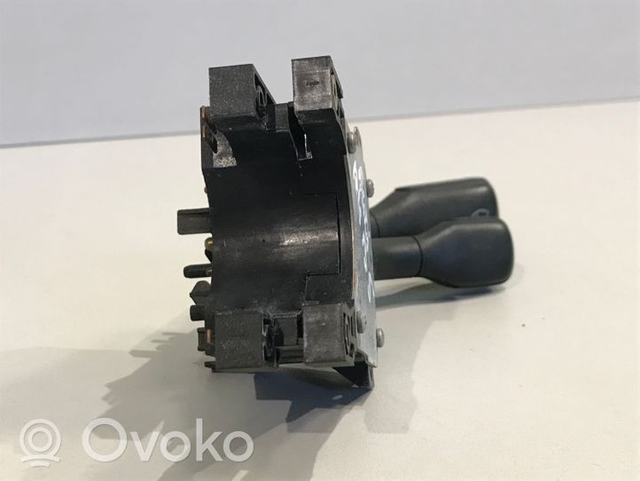 Audi A4 S4 B5 8D Leva comando tergicristalli 37076