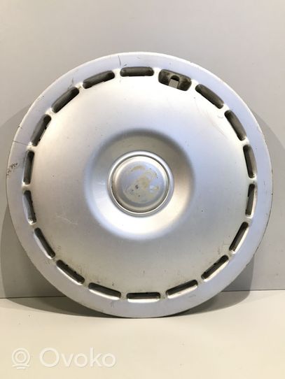 Audi 80 90 S2 B4 R15 wheel hub/cap/trim 4A0601147