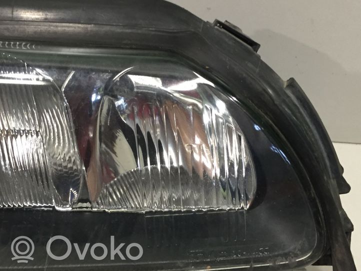 Volvo XC70 Priekinis žibintas 8693548
