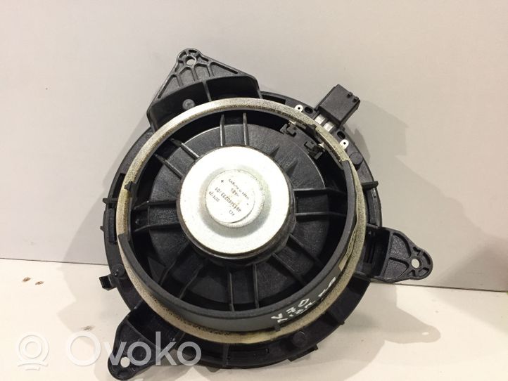 Volvo V70 Takaoven kaiutin 30679498