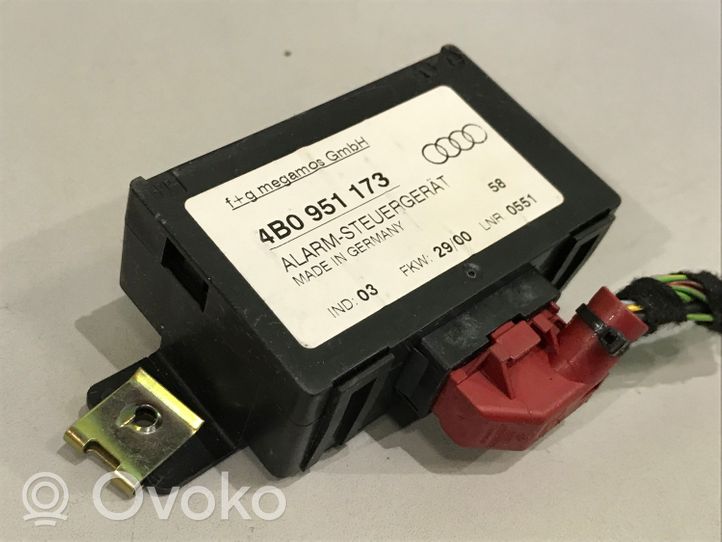 Audi A4 S4 B5 8D Alarm control unit/module 4B0951173