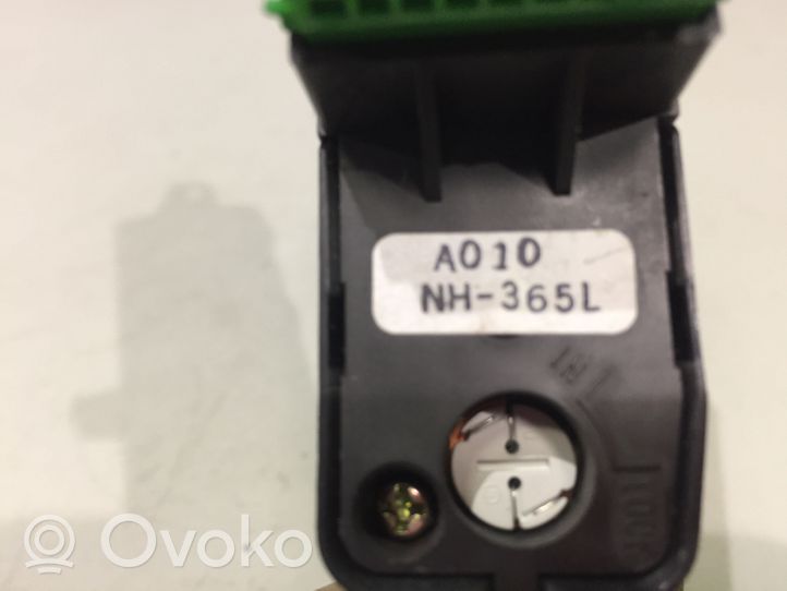 Honda Civic Interruttore dell’aria condizionata (A/C) A010NH365L