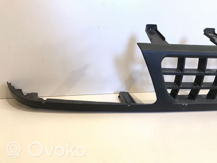 Opel Frontera A Maskownica / Grill / Atrapa górna chłodnicy 91140007