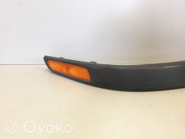 Volvo S40, V40 Kampinė priekinio bamperio dalis 30888123