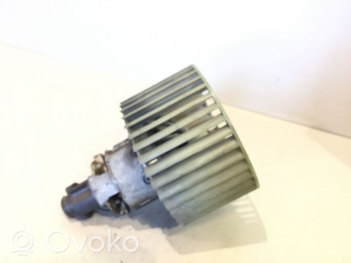 Audi A6 S6 C4 4A Ventola riscaldamento/ventilatore abitacolo 0130111162