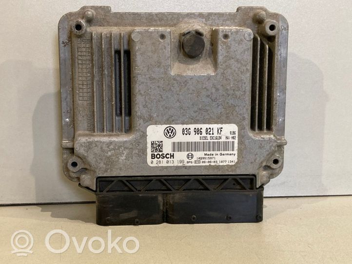 Volkswagen Touran I Calculateur moteur ECU 03G906021KF