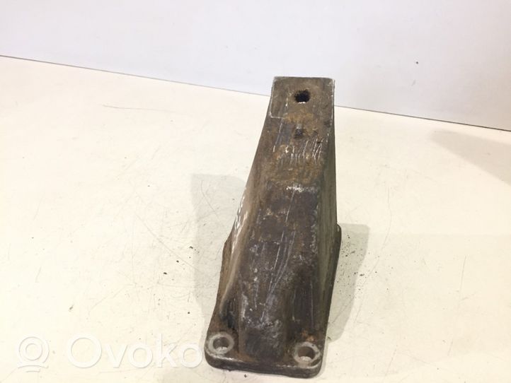 Audi 100 S4 C4 Supporto di montaggio scatola del cambio 4A0399113F