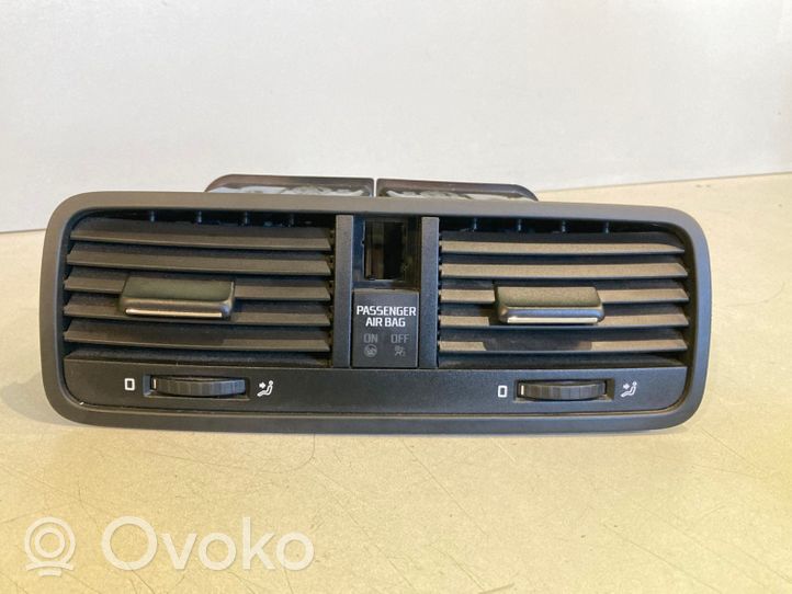 Skoda Yeti (5L) Griglia di ventilazione centrale cruscotto 5L0820951