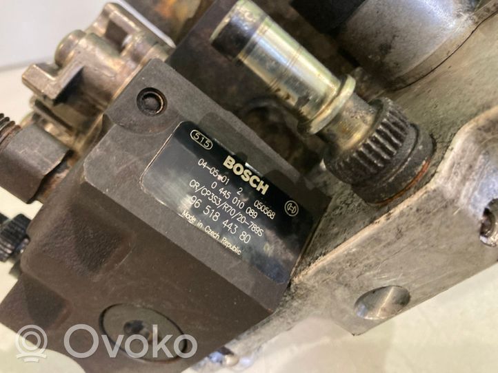 Peugeot 307 Pompe d'injection de carburant à haute pression 965184380