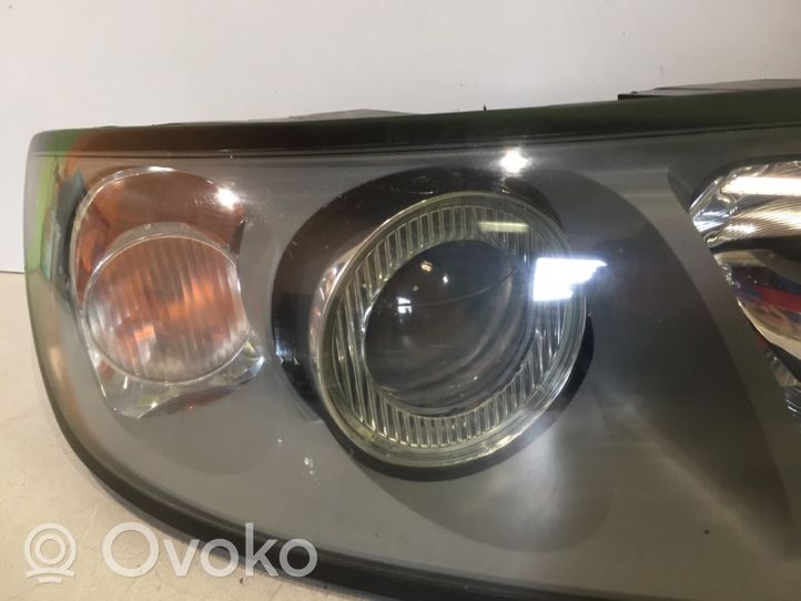 Volvo V50 Lampa przednia 30698649