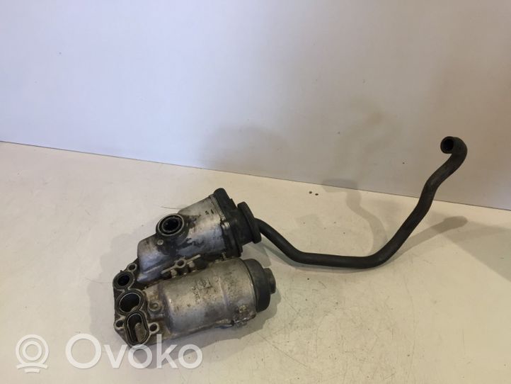 Volvo XC70 Oil filter mounting bracket 08642839