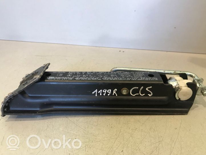 Mercedes-Benz CLS C219 Cric di sollevamento A2115830215