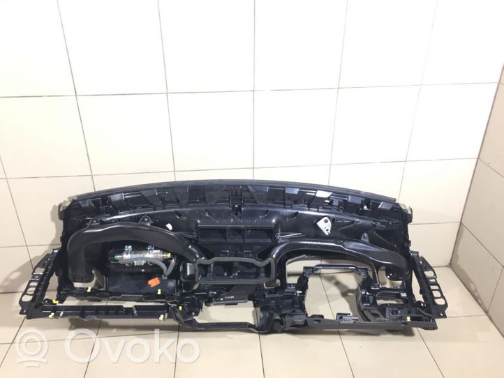 Volvo S60 Deska rozdzielcza 8635956